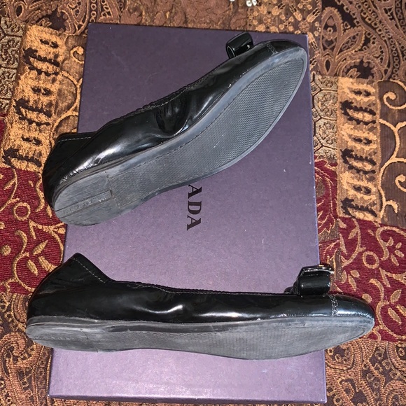 Authentic Prada logo flats - Picture 6 of 13